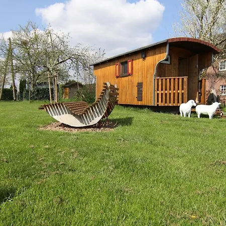 Gaestehaus Ermen 3* 캄프린트포르트