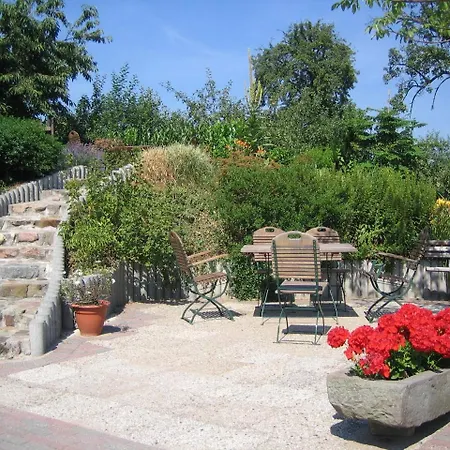 Gaestehaus Ermen 게스트하우스 캄프린트포르트