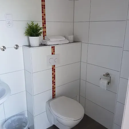 게스트하우스 Gaestehaus Ermen 캄프린트포르트